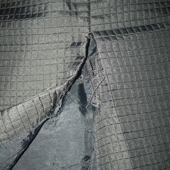 Suit jacket and skirt - Picture 3 of 4